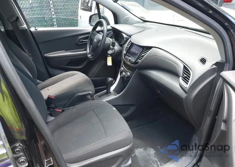 2021 Chevrolet Trax Fwd Ls z USA, uszkodzony, nr VIN KL7CJKSB5MB319406